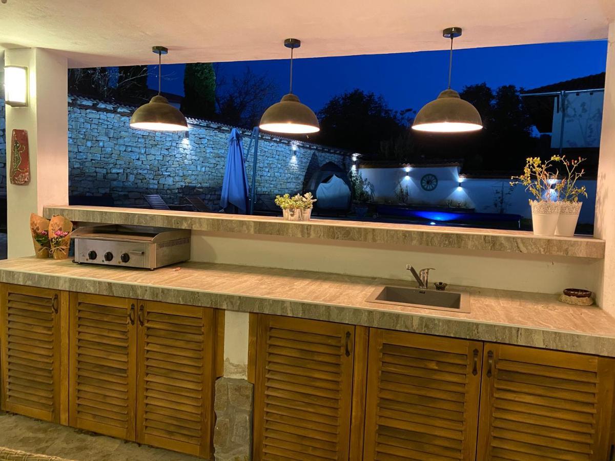 Angliiska Vila Arbanasi Extérieur photo